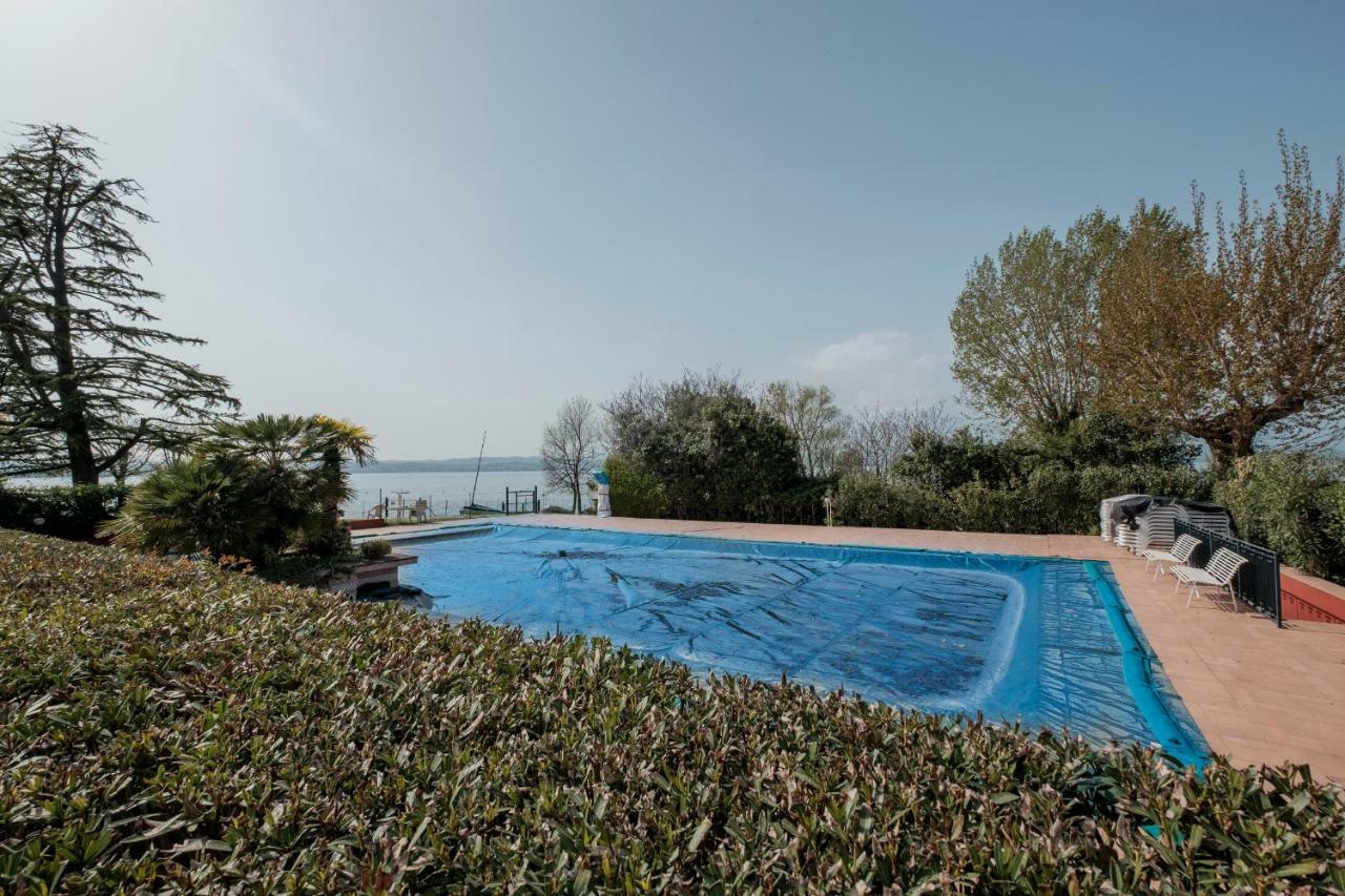 Residence Holiday Sirmione B8 Экстерьер фото